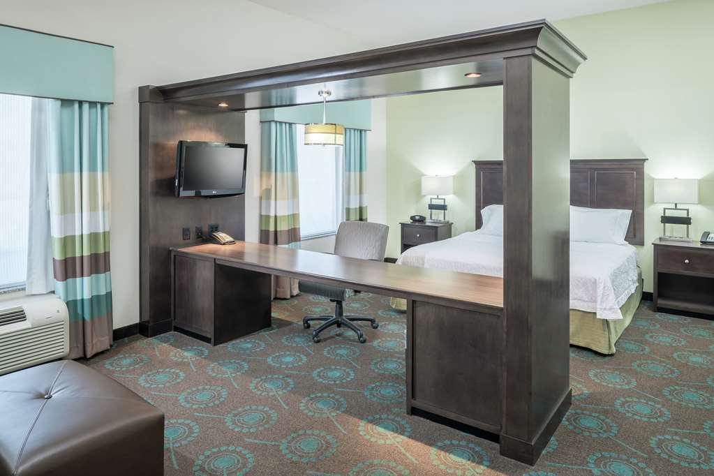 Hampton Inn & Suites Huntsville Research Park Area Δωμάτιο φωτογραφία
