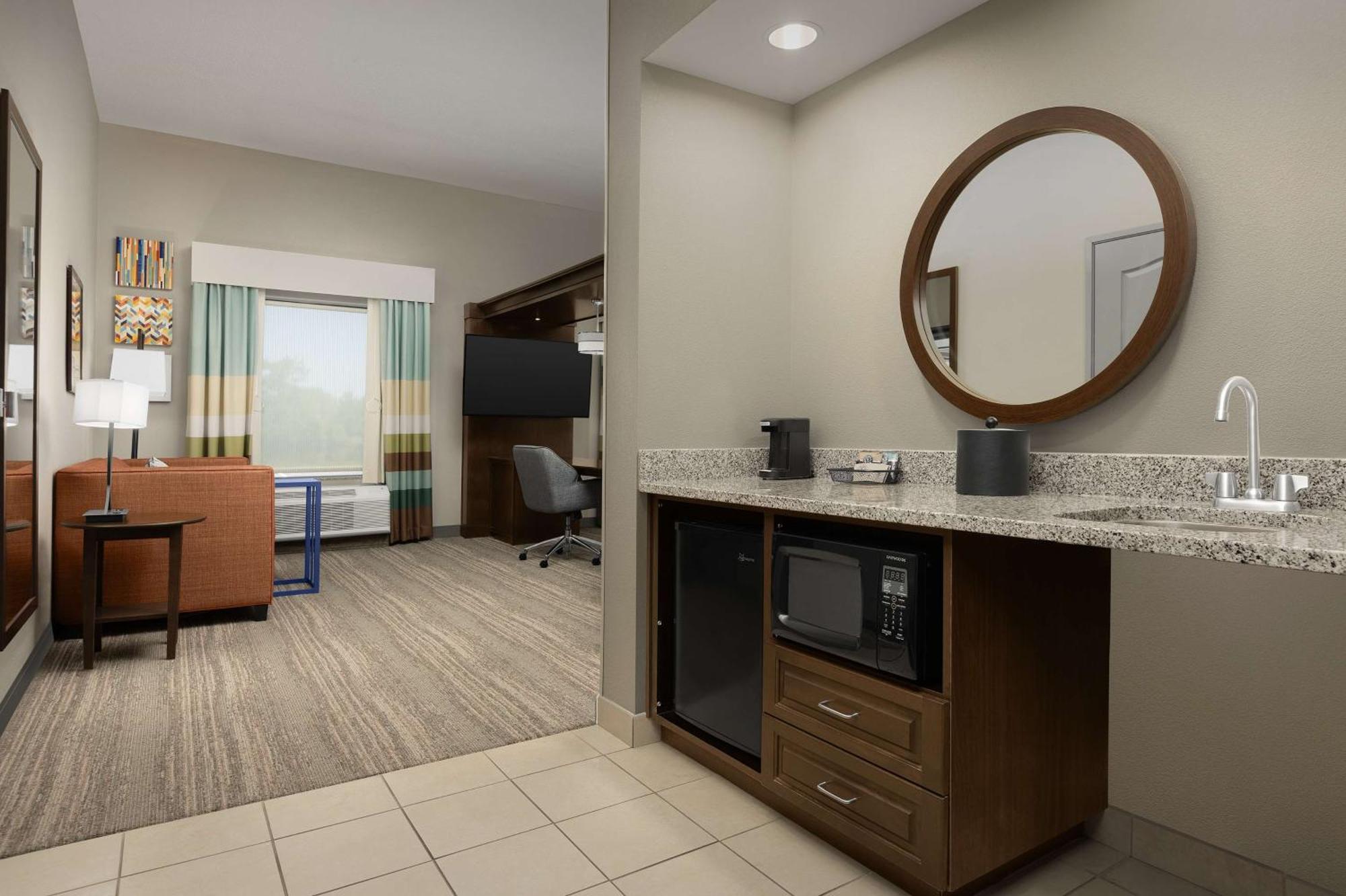 Hampton Inn & Suites Huntsville Research Park Area Εξωτερικό φωτογραφία
