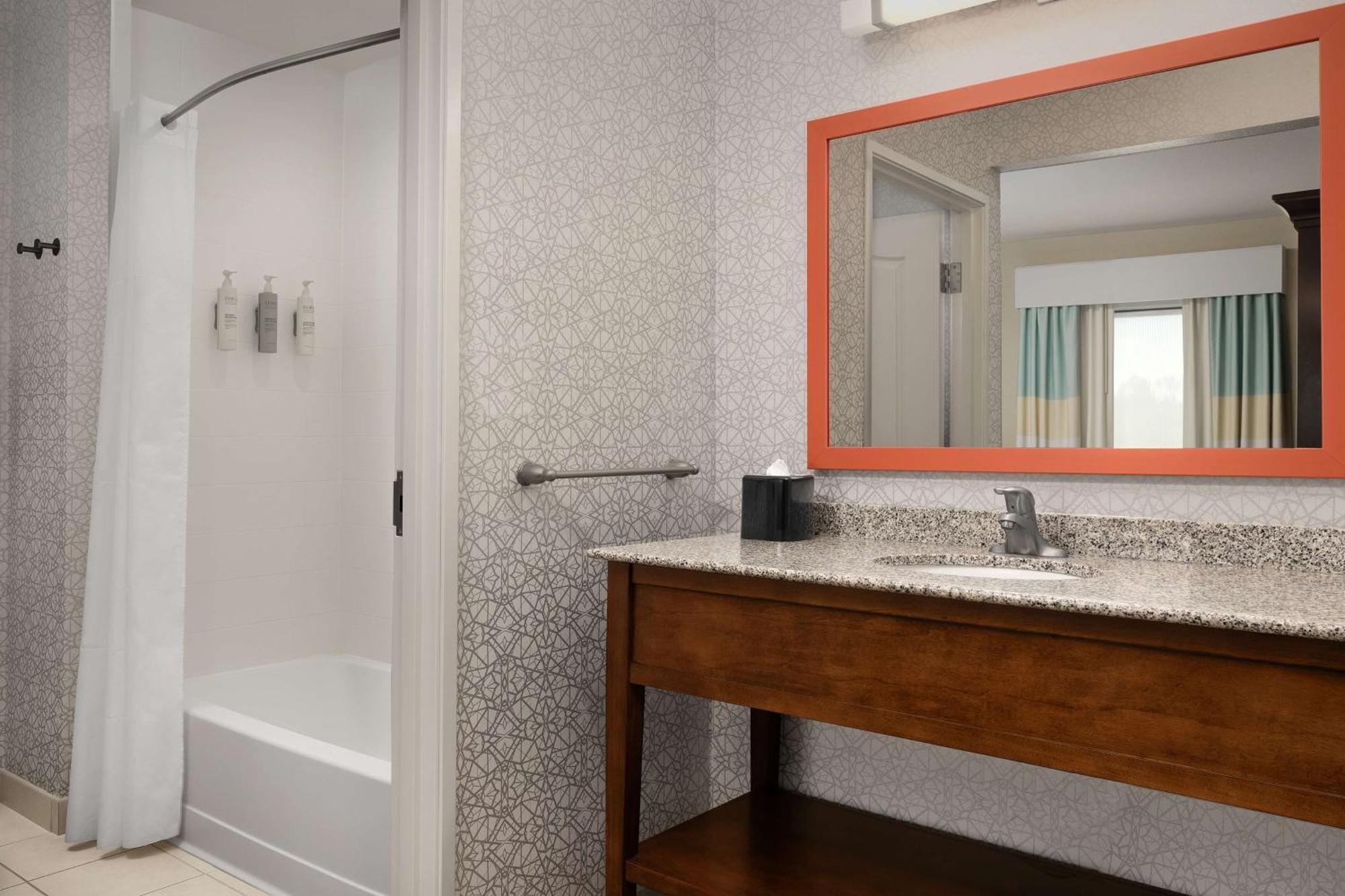 Hampton Inn & Suites Huntsville Research Park Area Εξωτερικό φωτογραφία